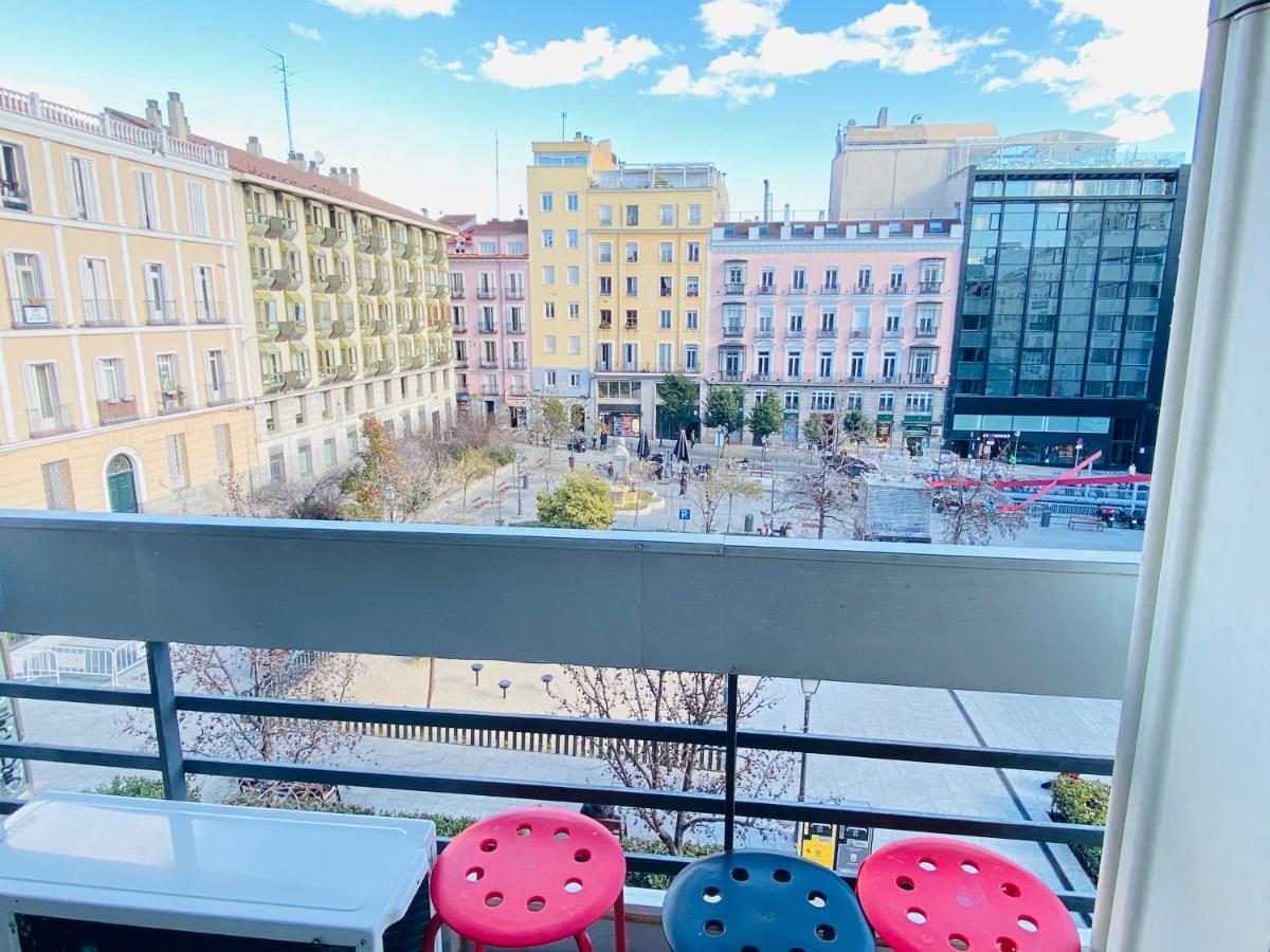 Estudio Doble Con Balcon En Centro Madri